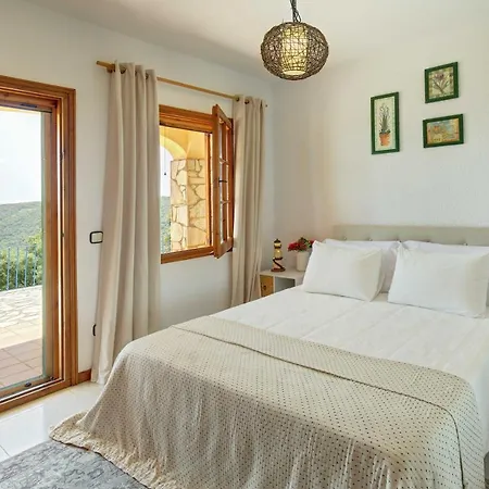 Villa Maria With Swimming Pool & Sea View