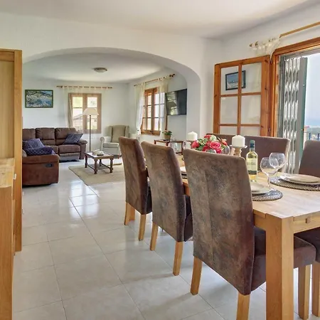 Villa Maria With Swimming Pool & Sea View