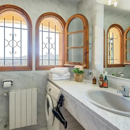 Maria With Swimming Pool & Sea View Villa *